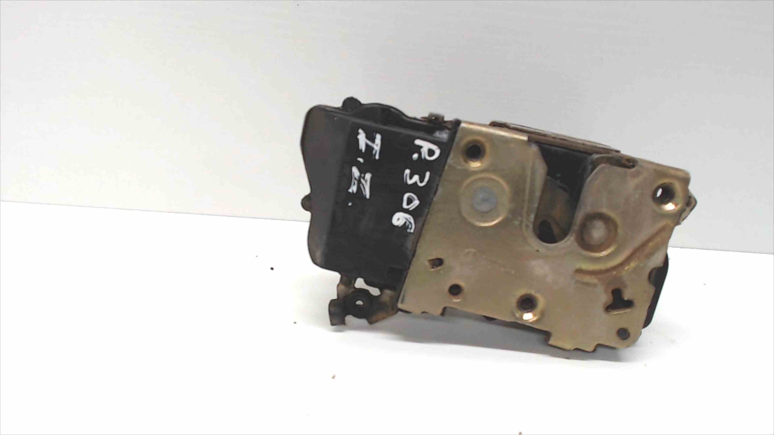 RxP7L1OmNGX5.jpg