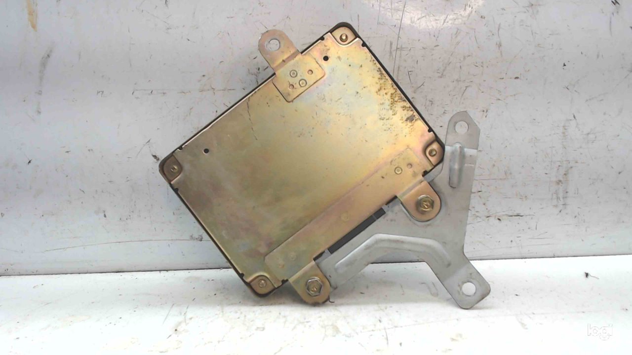 SuUlC-DVYi9b.jpg