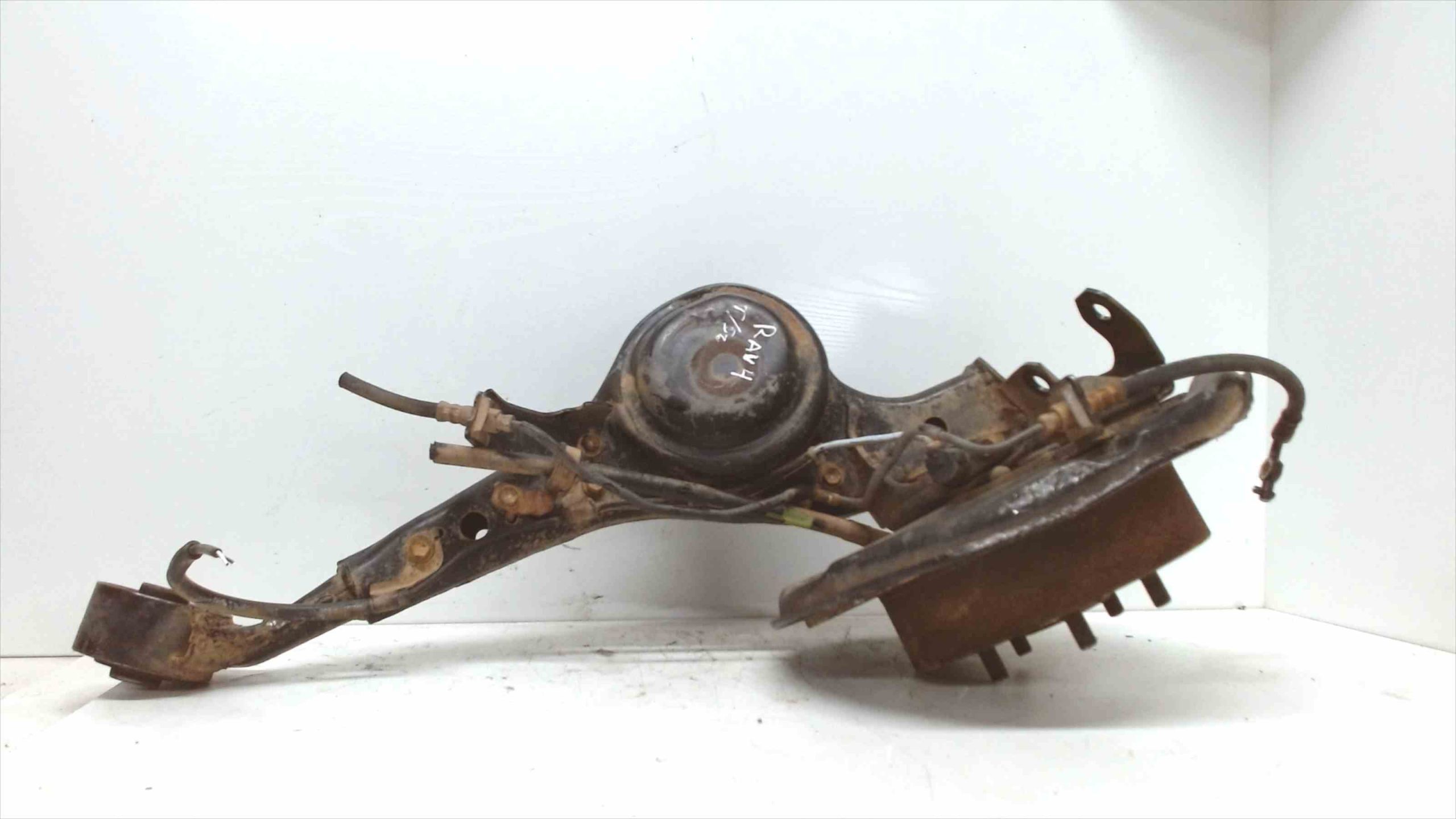 kQrMfUx3943U-1.jpg