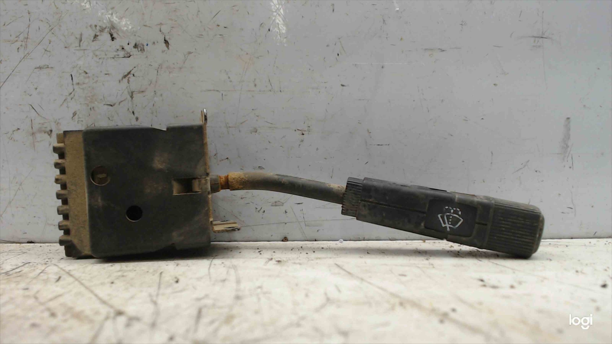 yD-16jBgBpMD.jpg