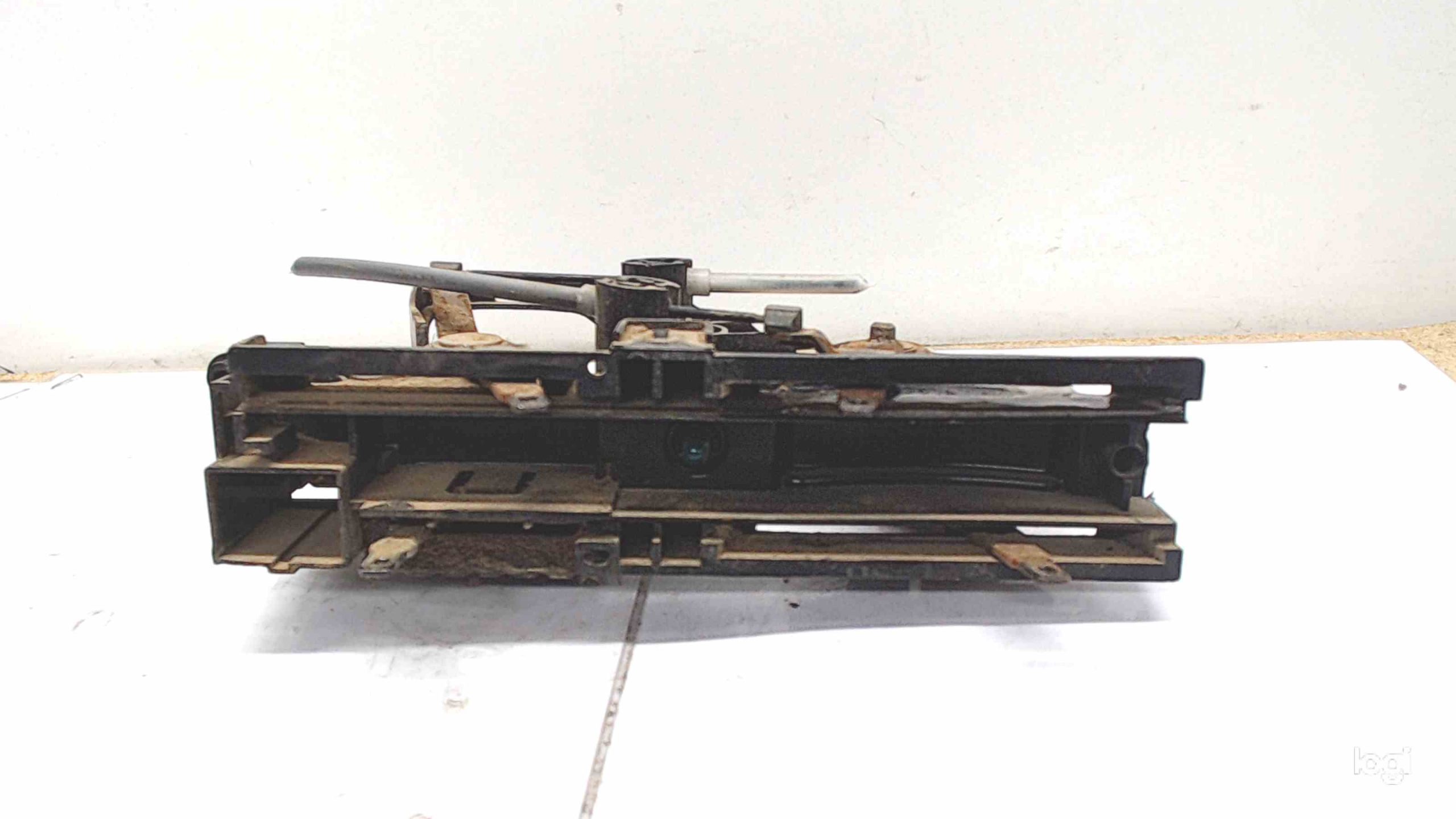 kZ5pMIdbg0Wh-10.jpg